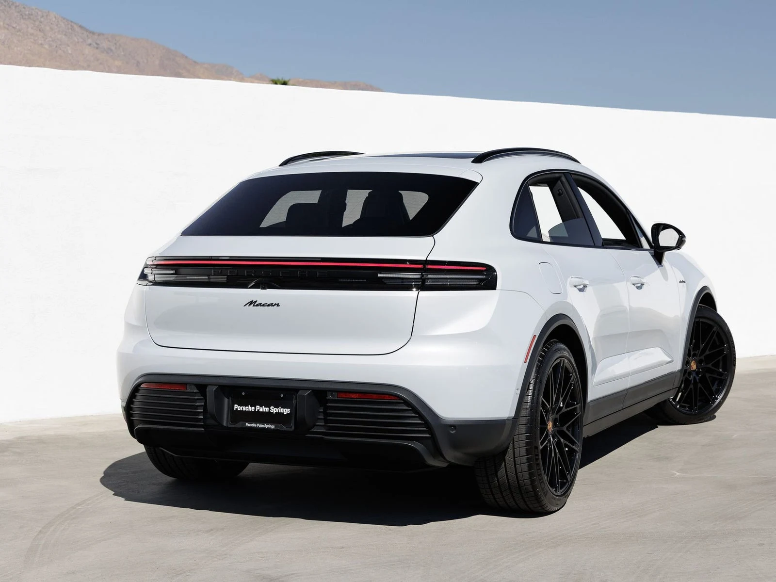 2026 Porsche Macan Electric (XAB), 7/20