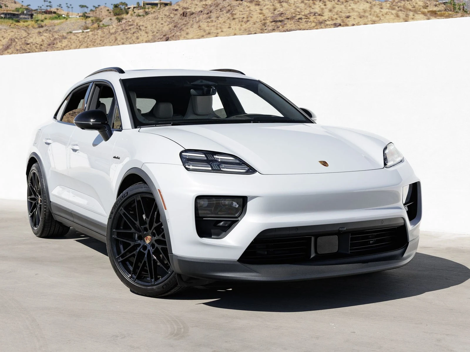2026 Porsche Macan Electric (XAB), 9/20