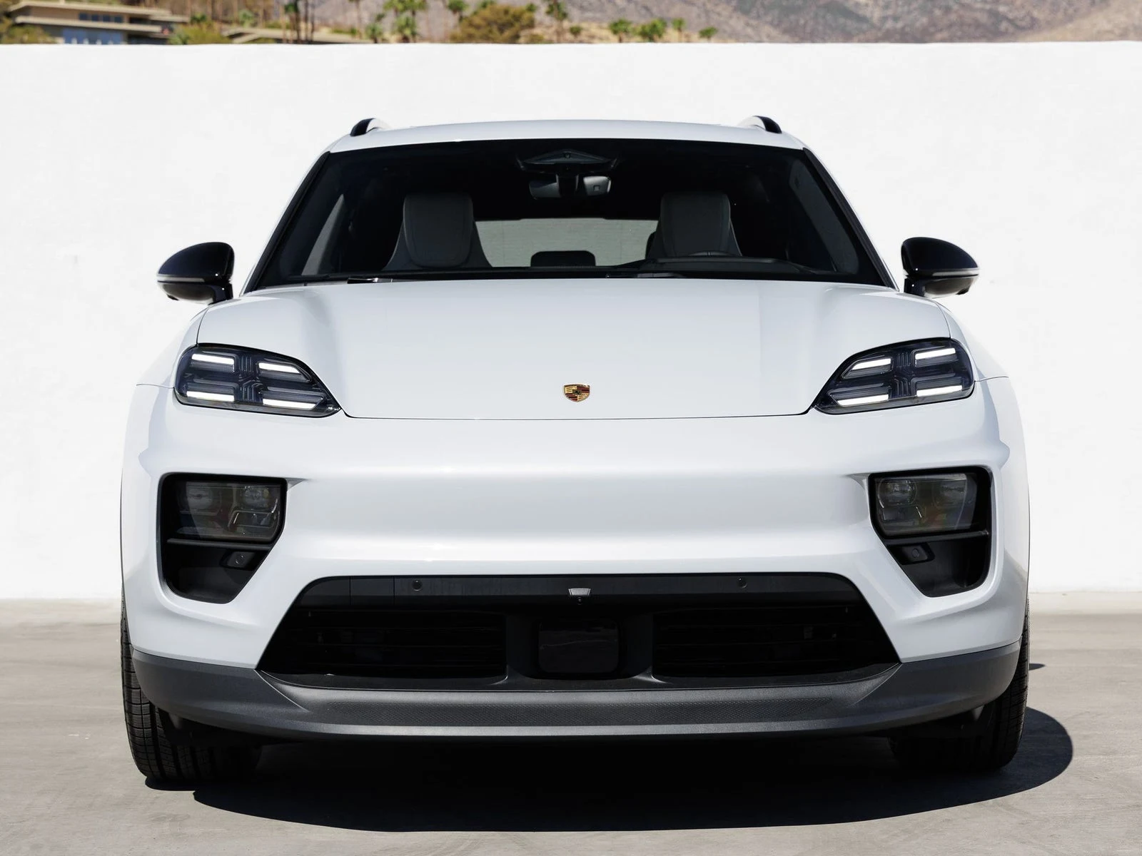 2026 Porsche Macan Electric (XAB), 10/20