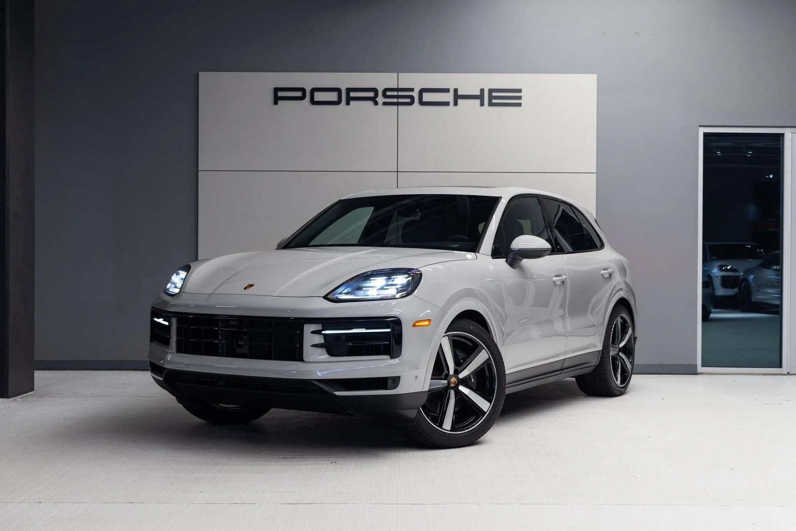Porsche Cayenne (3rd Generation) · Chalk · Indigo Auto Group