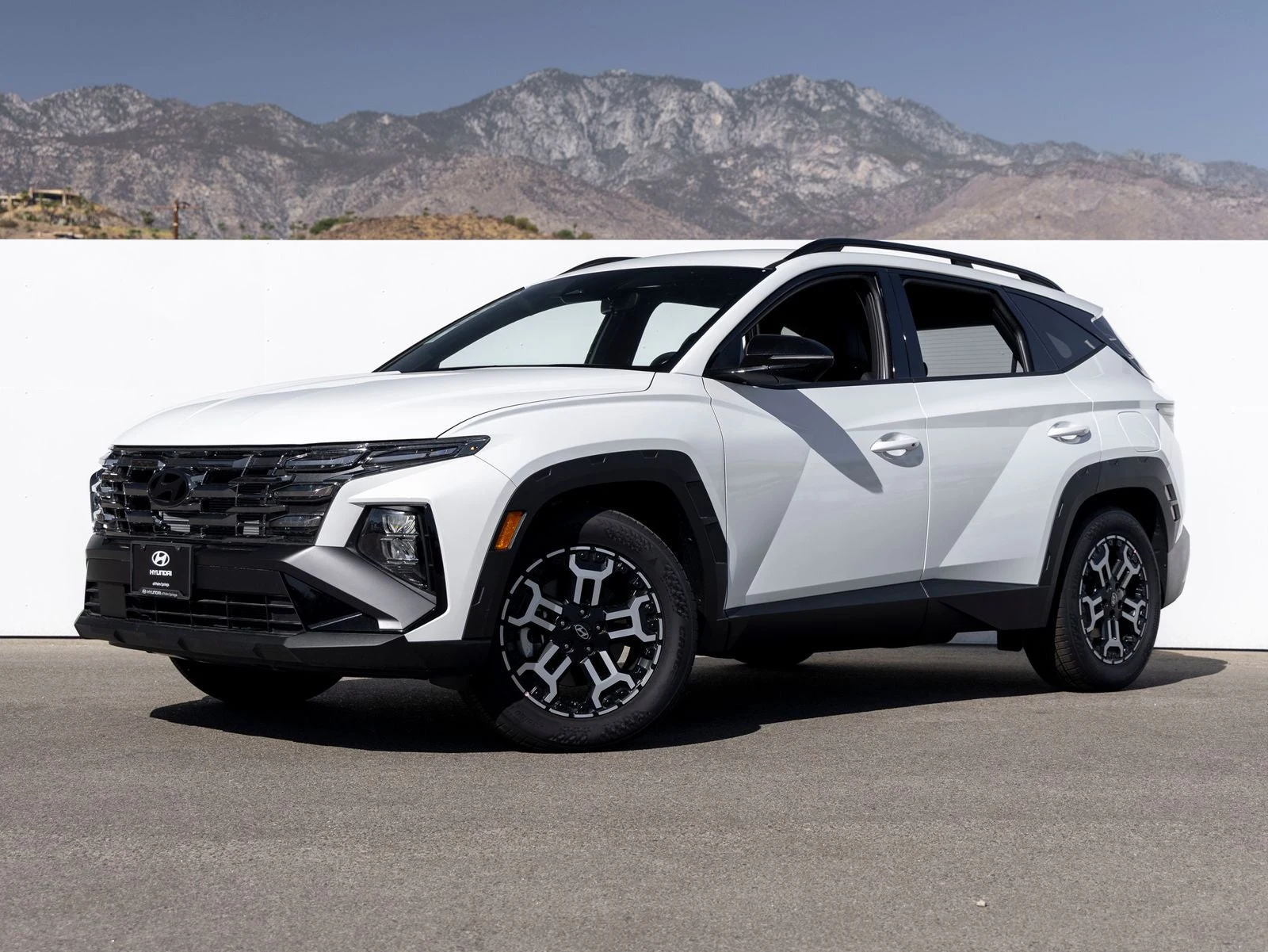 Hyundai Tucson XRT (2025 Update) · White Pearl · Indigo Auto Group