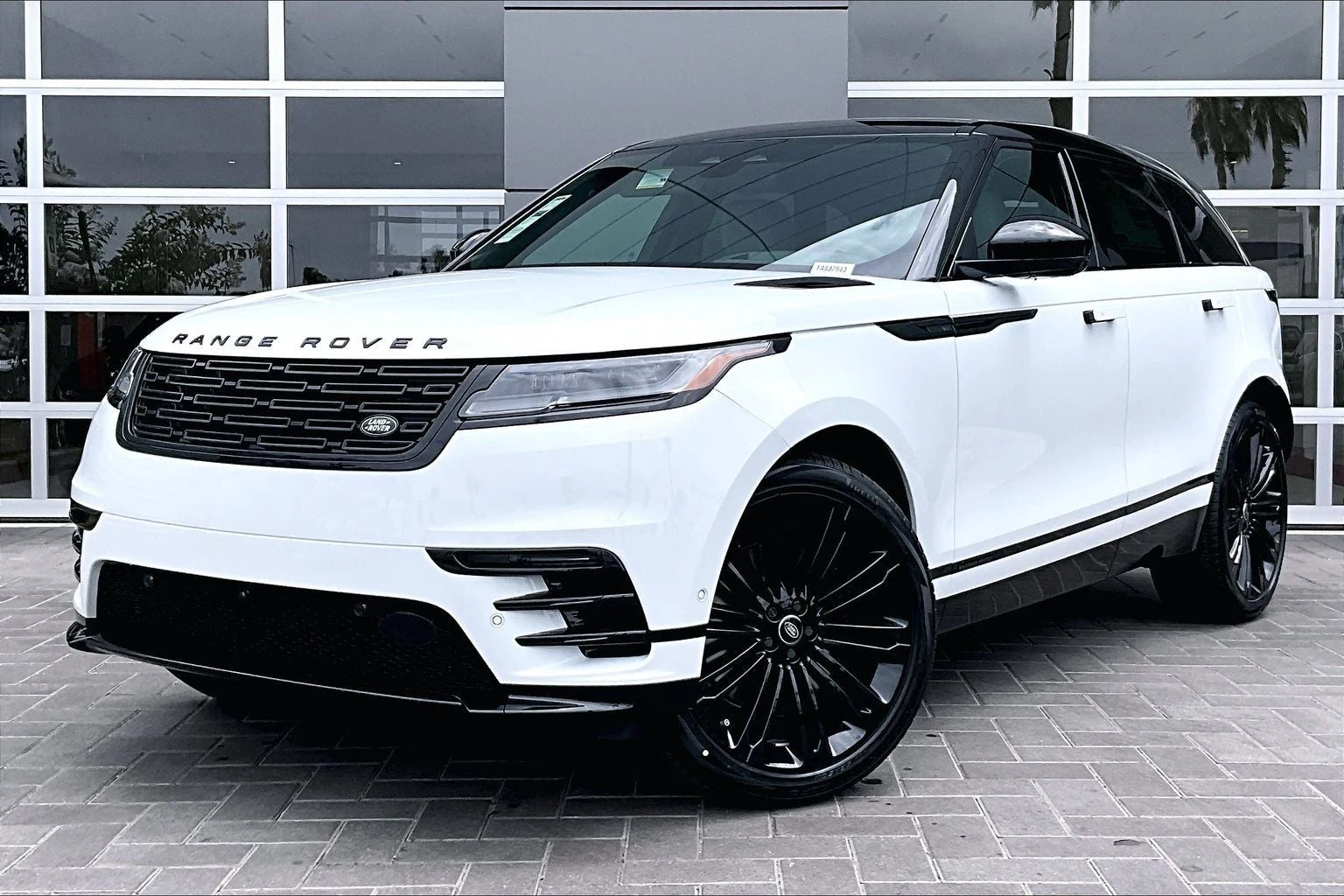 Land Rover Range Rover Velar P250 Belgravia Edition (L560) · Fuji White · Indigo Auto Group