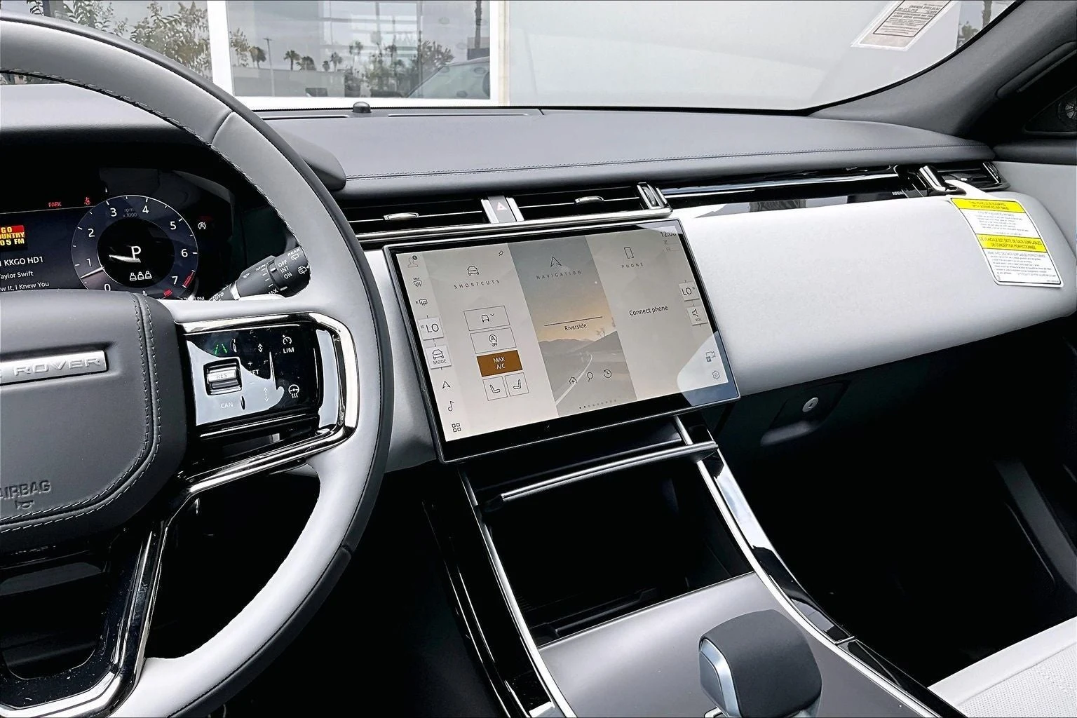 2026 Land Rover Range Rover Velar P250 Belgravia Edition (L560), 7/14