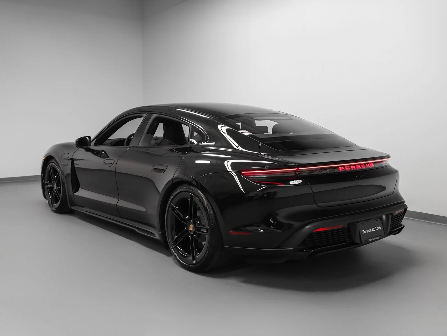 2026 Porsche Taycan 4 Black Edition (2025 Update), 3/20