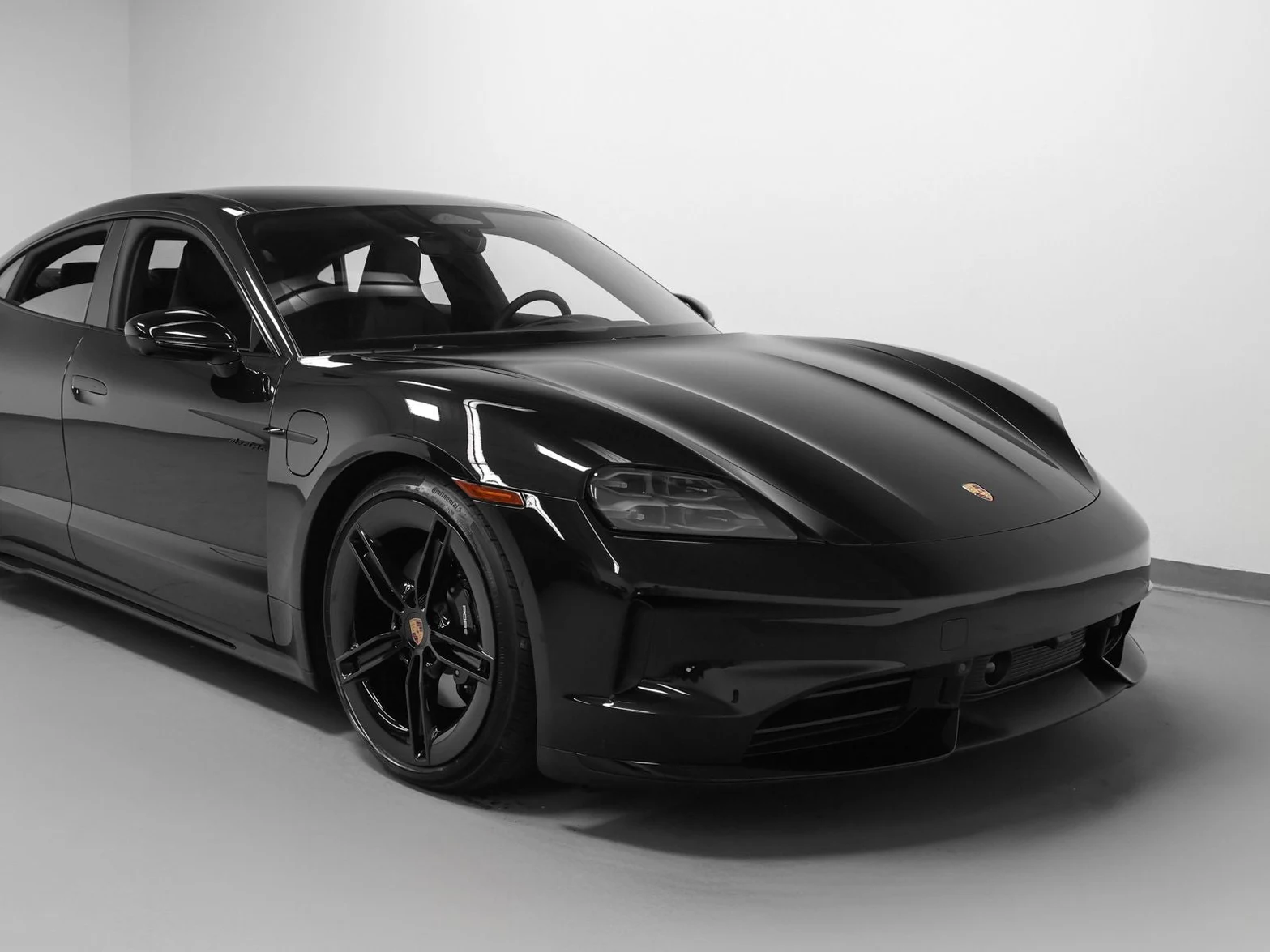 2026 Porsche Taycan 4 Black Edition (2025 Update), 8/20