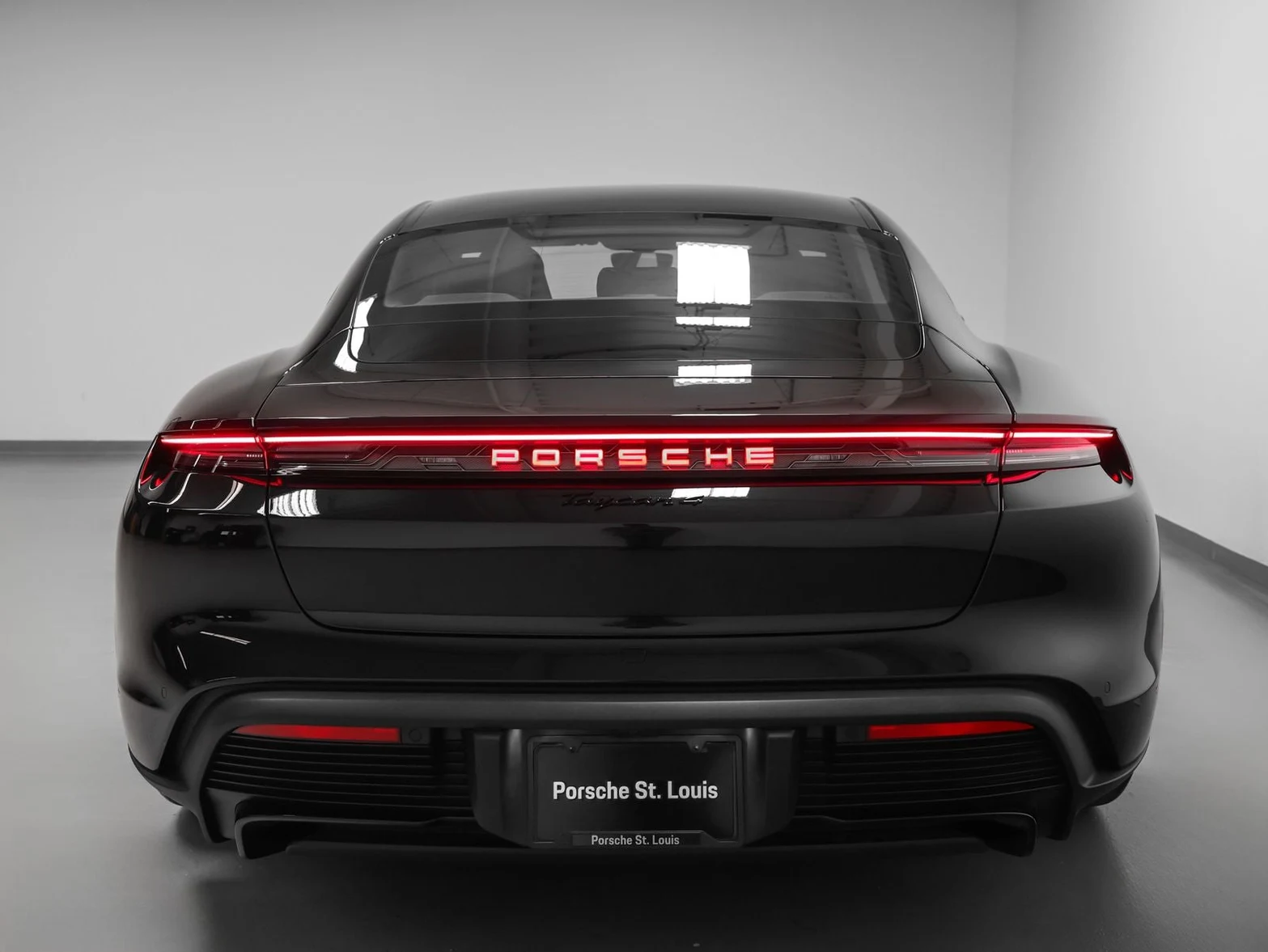2026 Porsche Taycan 4 Black Edition (2025 Update), 10/20