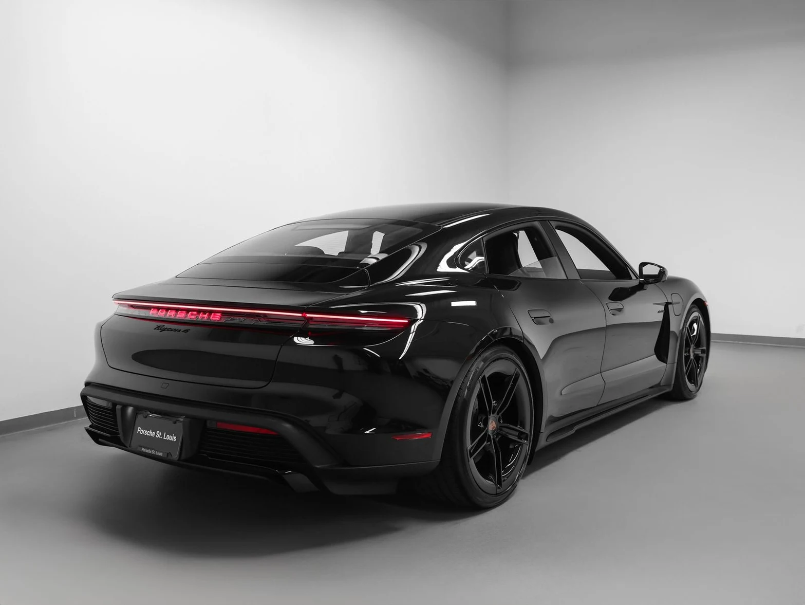 2026 Porsche Taycan 4 Black Edition (2025 Update), 11/20