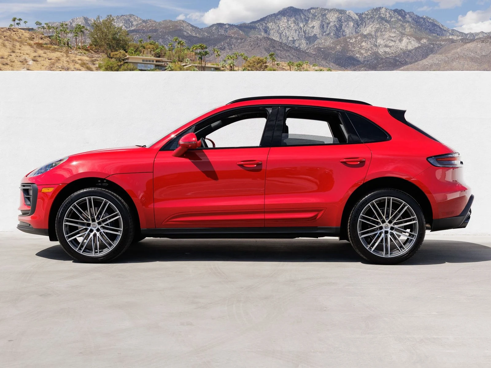 2026 Porsche Macan (95B), 2/20