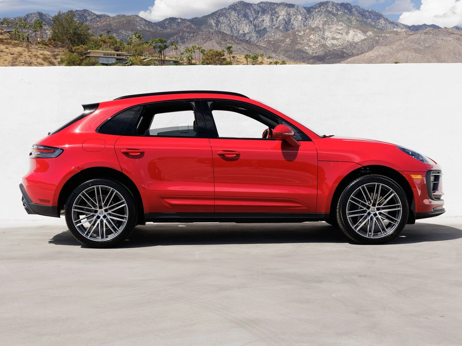 2026 Porsche Macan (95B), 8/20