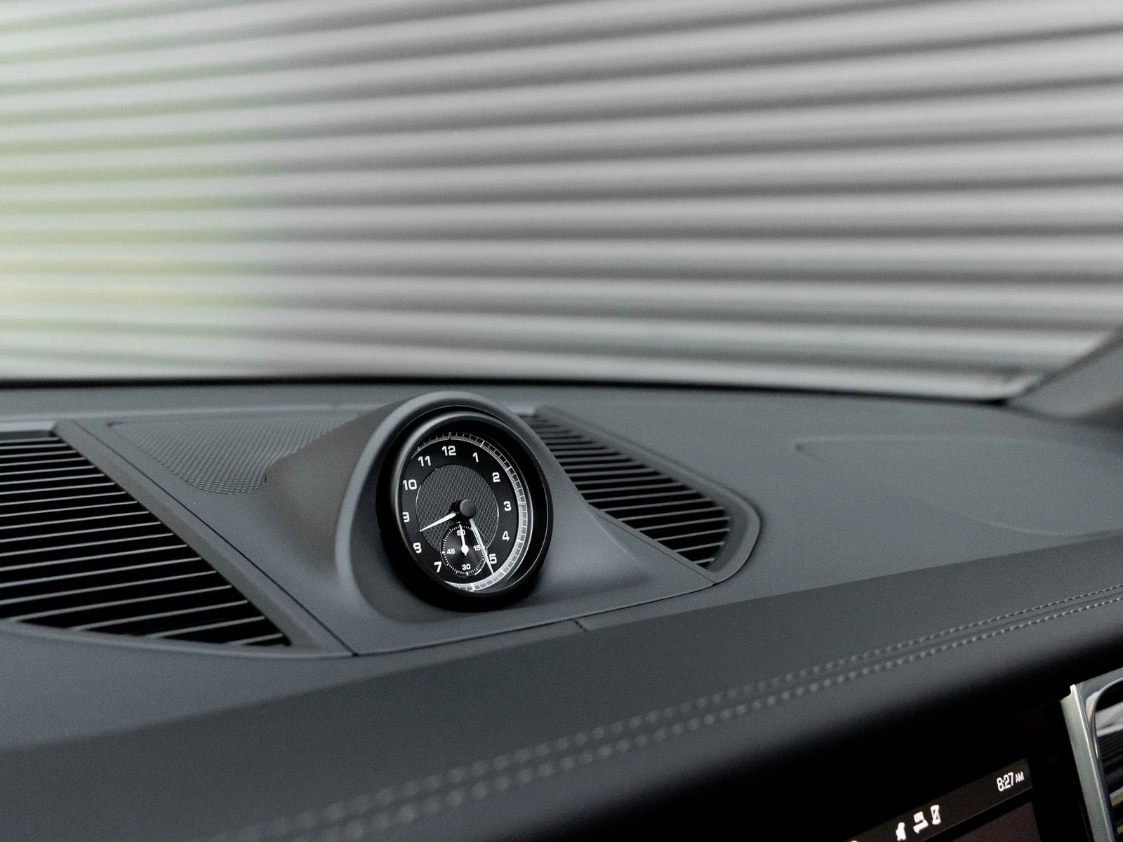 2026 Porsche Macan (95B), 19/20