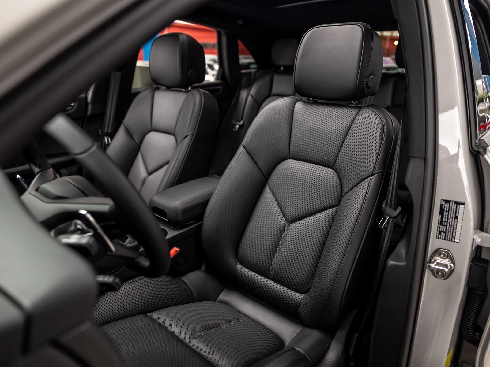 2026 Porsche Macan (95B), 6/20