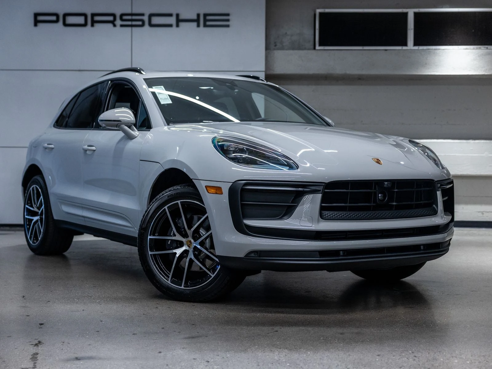 2026 Porsche Macan (95B), 10/20