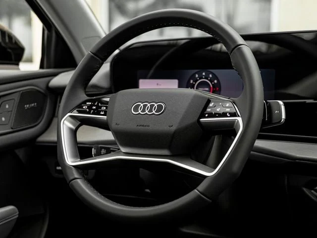2026 Audi Q3 S line quattro (FJ), 20/20