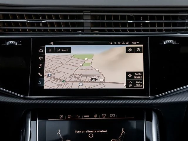 2026 Audi Q8 55 Prestige quattro (4M), 18/20