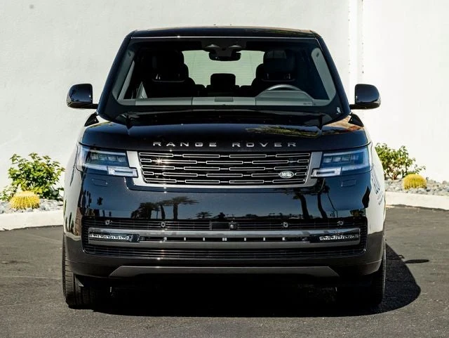 2026 Land Rover Range Rover SE LWB (L460), 3/20