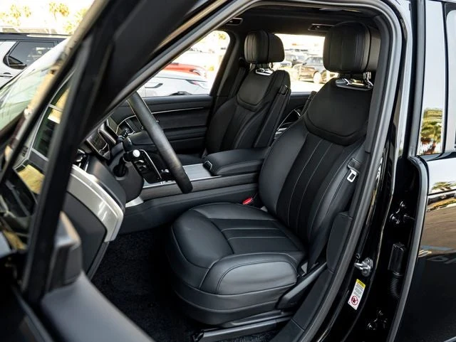2026 Land Rover Range Rover SE LWB (L460), 13/20