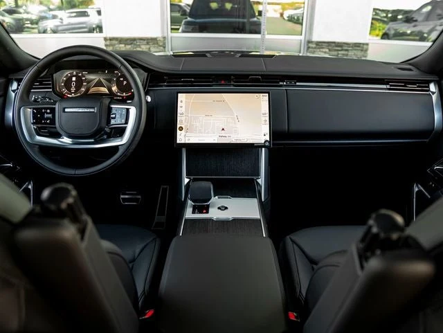 2026 Land Rover Range Rover SE LWB (L460), 18/20