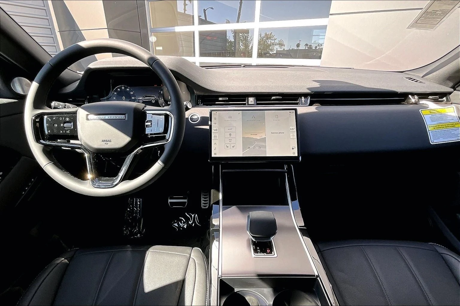 2026 Land Rover Range Rover Evoque Hoxton Edition (L551), 5/14
