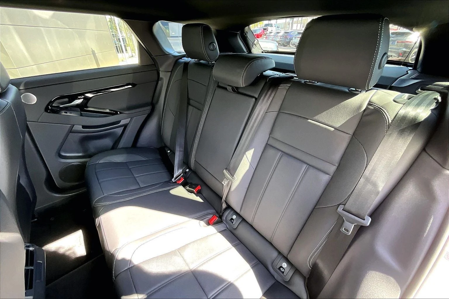 2026 Land Rover Range Rover Evoque Hoxton Edition (L551), 10/14