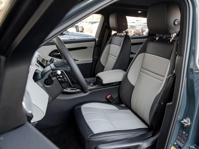 2026 Land Rover Range Rover Evoque Hoxton Edition (L551), 13/20