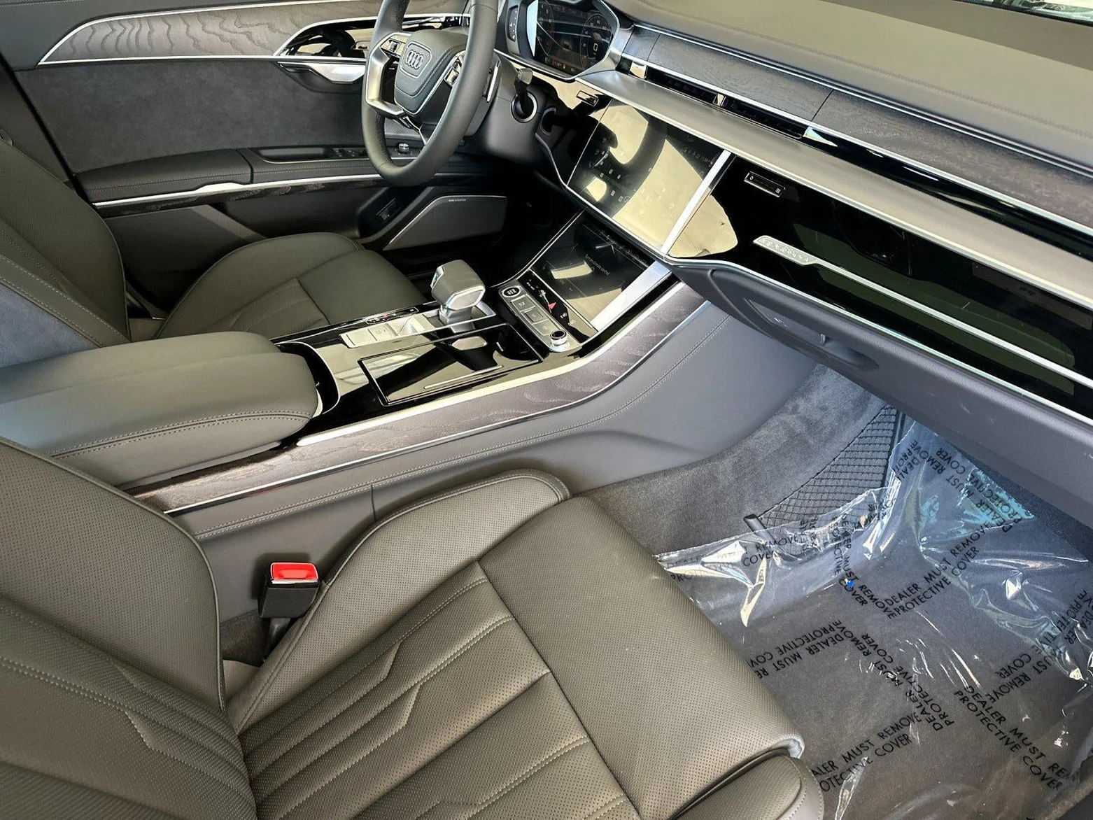 2026 Audi A8 L quattro (D5), 14/20