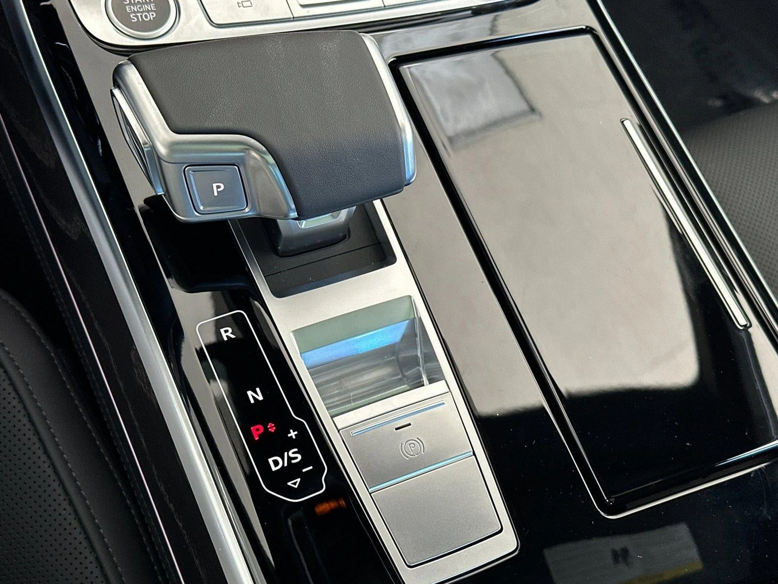 2026 Audi A8 L quattro (D5), 20/20