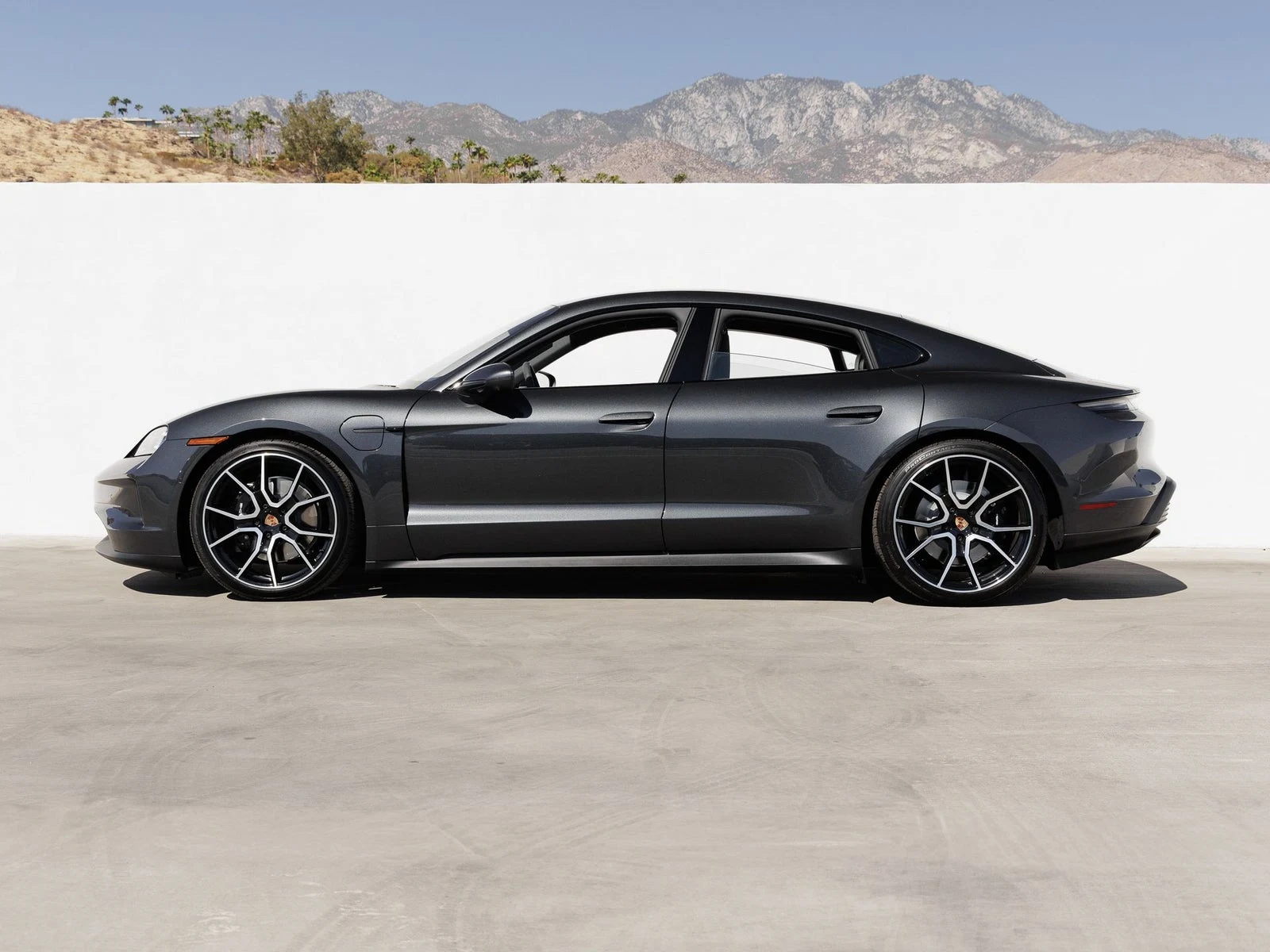 2026 Porsche Taycan 4 Sedan (2025 Update), 2/20
