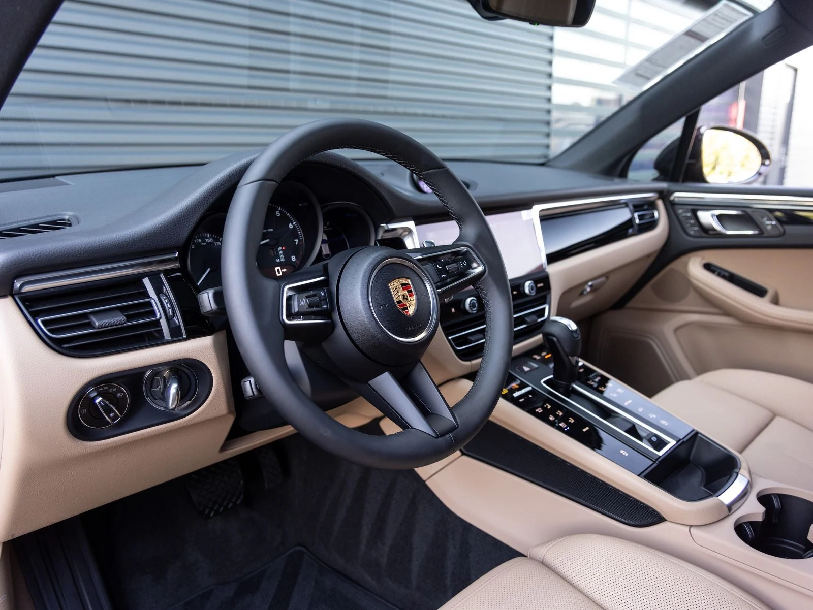 2026 Porsche Macan (95B), 4/20