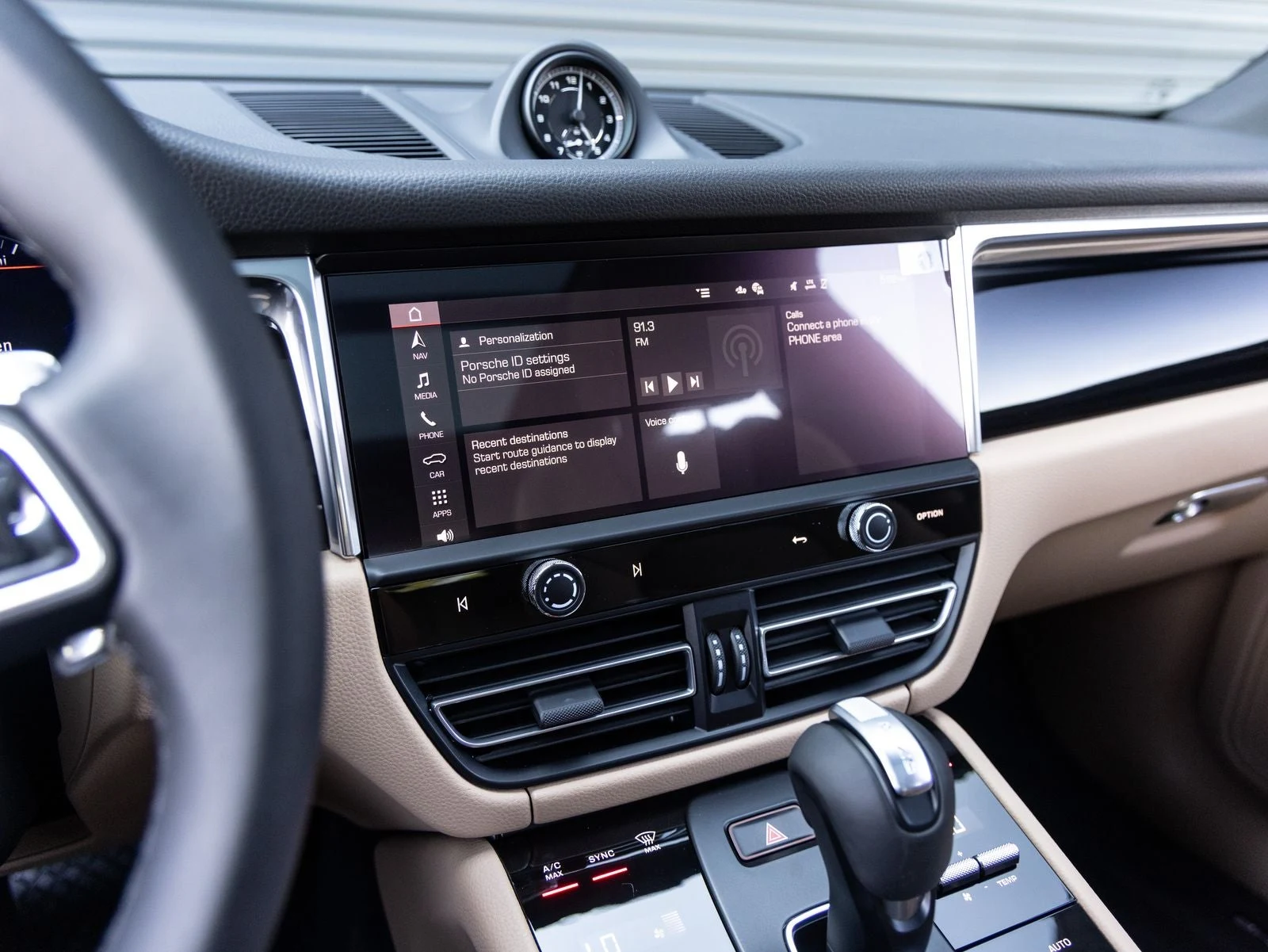 2026 Porsche Macan (95B), 15/20