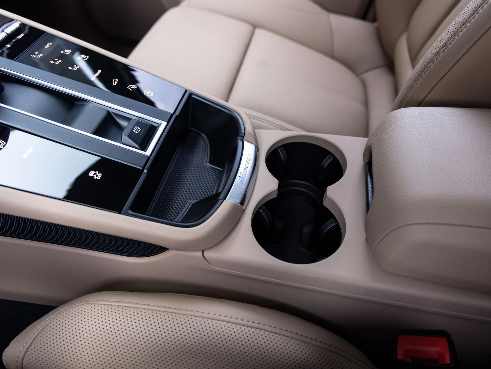 2026 Porsche Macan (95B), 18/20