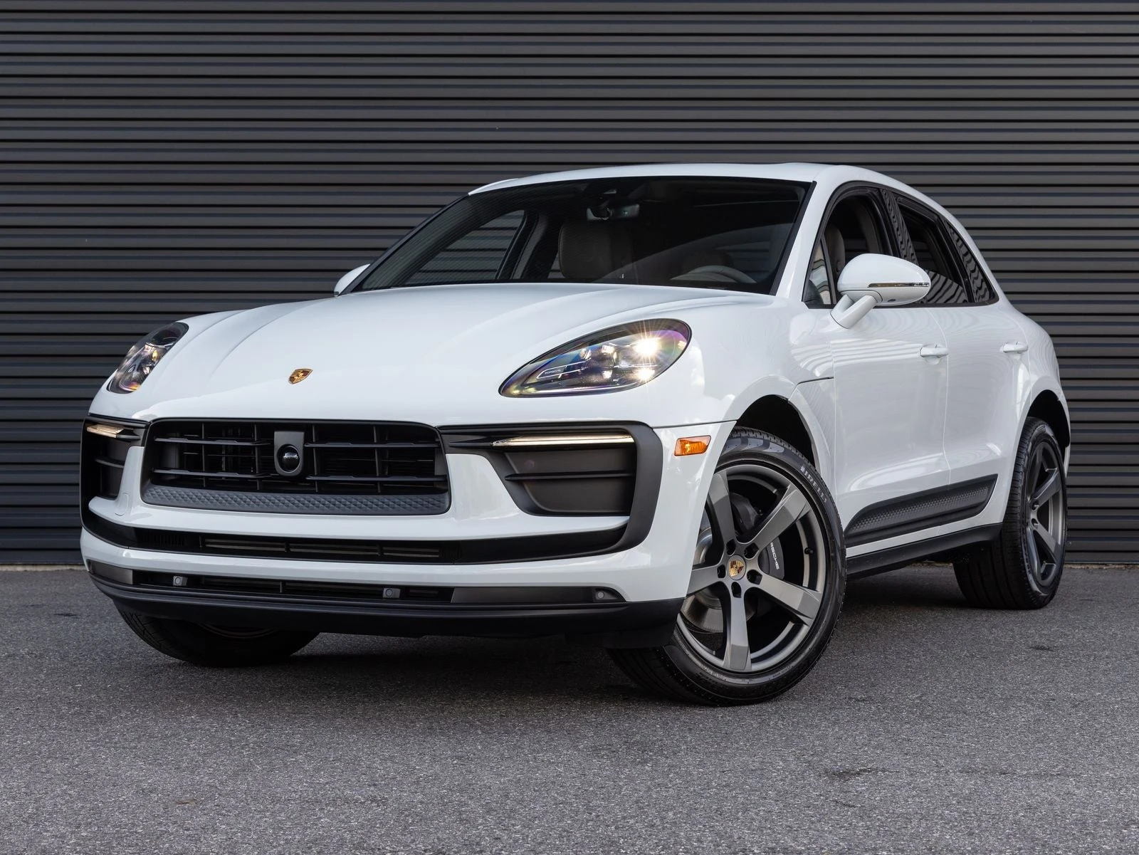 Porsche Macan (95B) · white · Indigo Auto Group