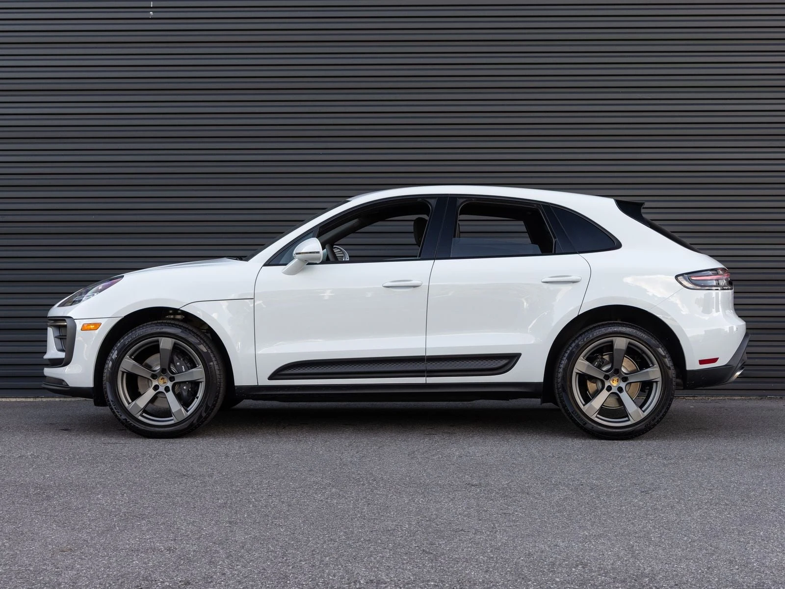 2026 Porsche Macan (95B), 2/20