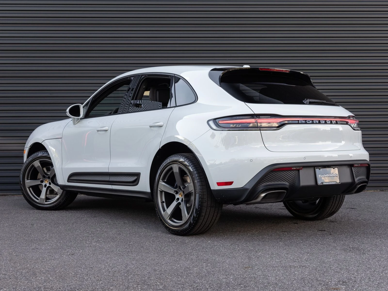 2026 Porsche Macan (95B), 3/20