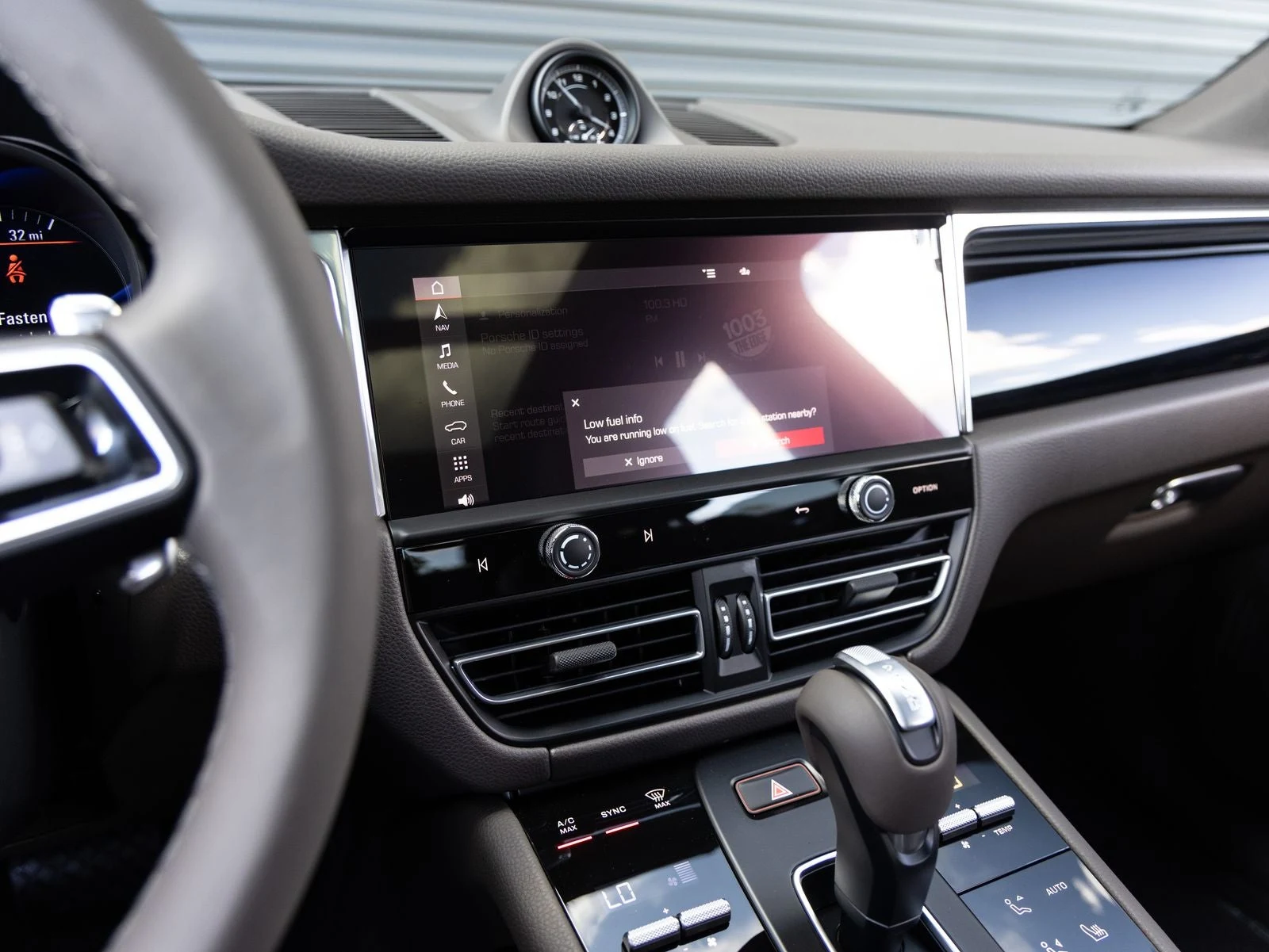 2026 Porsche Macan (95B), 15/20