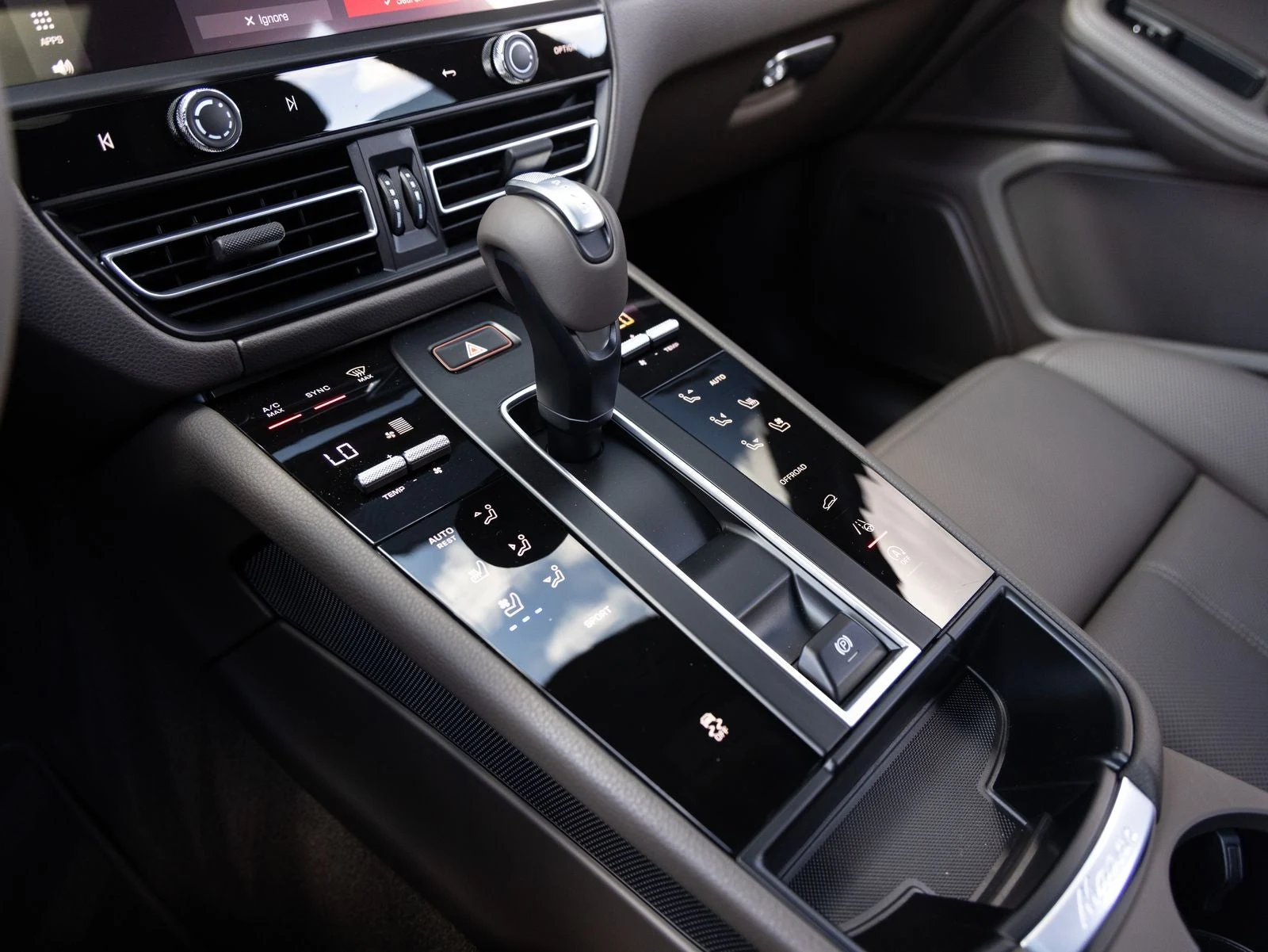 2026 Porsche Macan (95B), 17/20