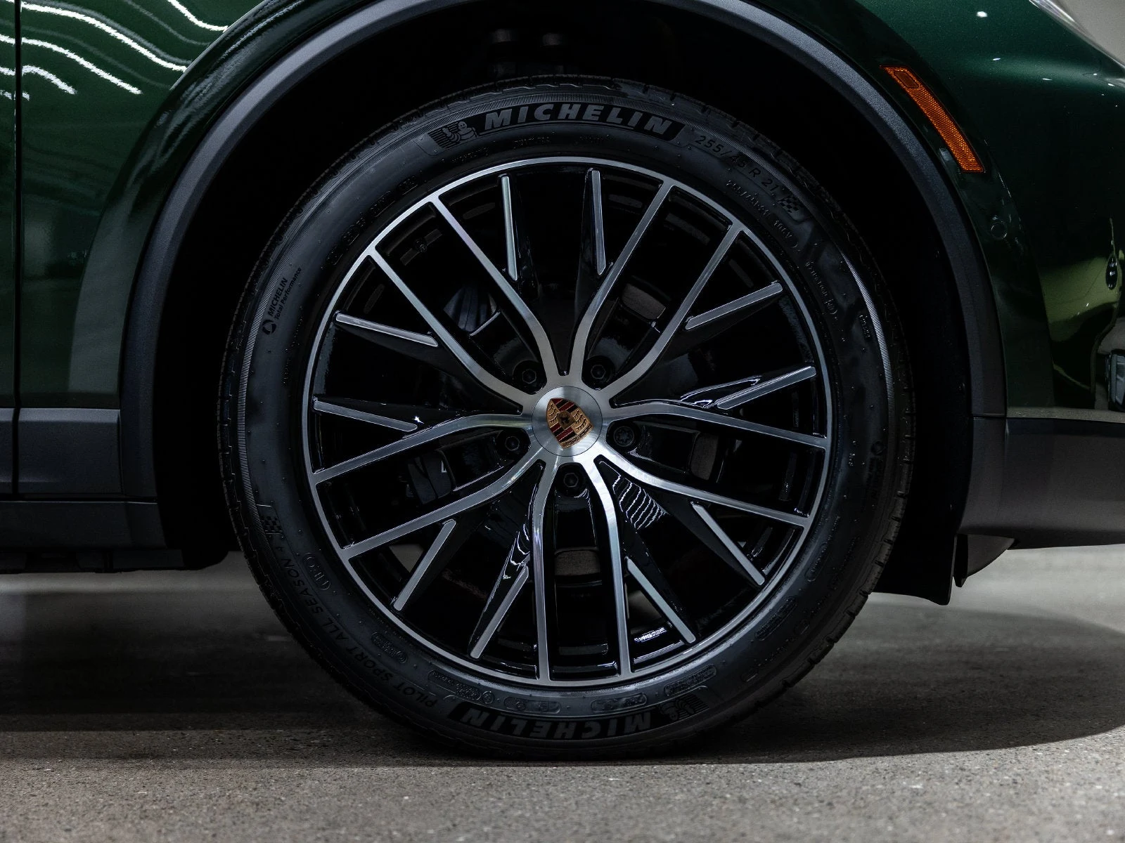 2026 Porsche Macan 4 Electric (XAB), 12/20