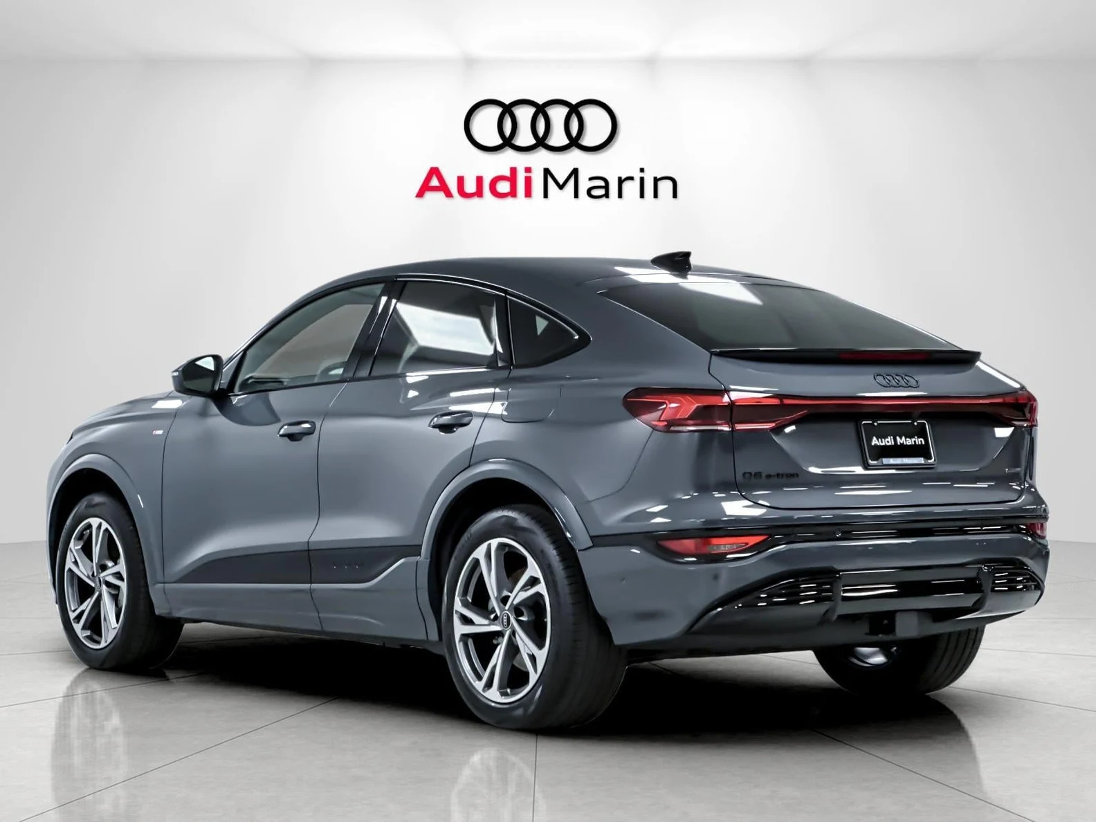 2027 Audi Q6 e-tron Sportback Premium Plus, 3/20