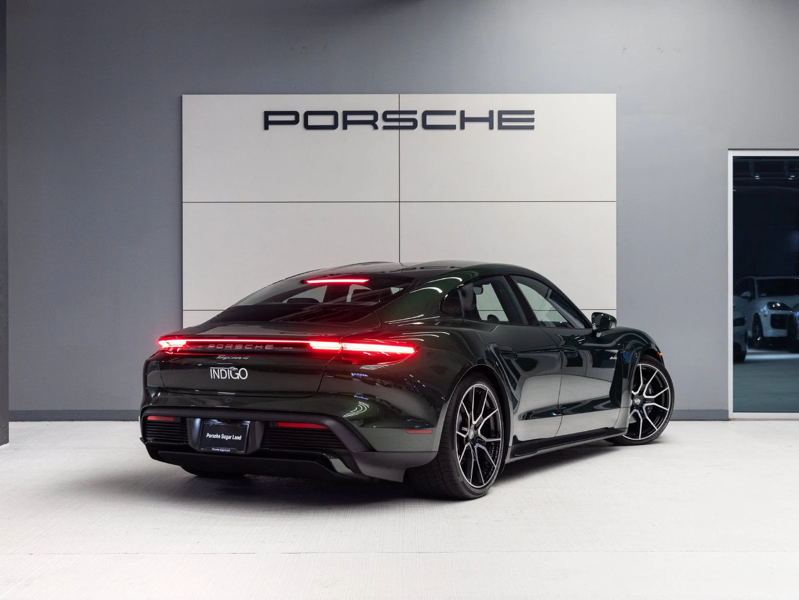 2026 Porsche Taycan 4 Sedan (2025 Update), 7/20