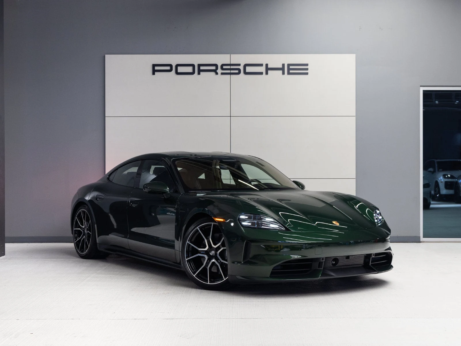 2026 Porsche Taycan 4 Sedan (2025 Update), 9/20