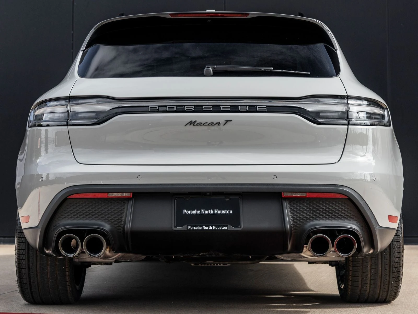 2026 Porsche Macan T (95B), 10/20