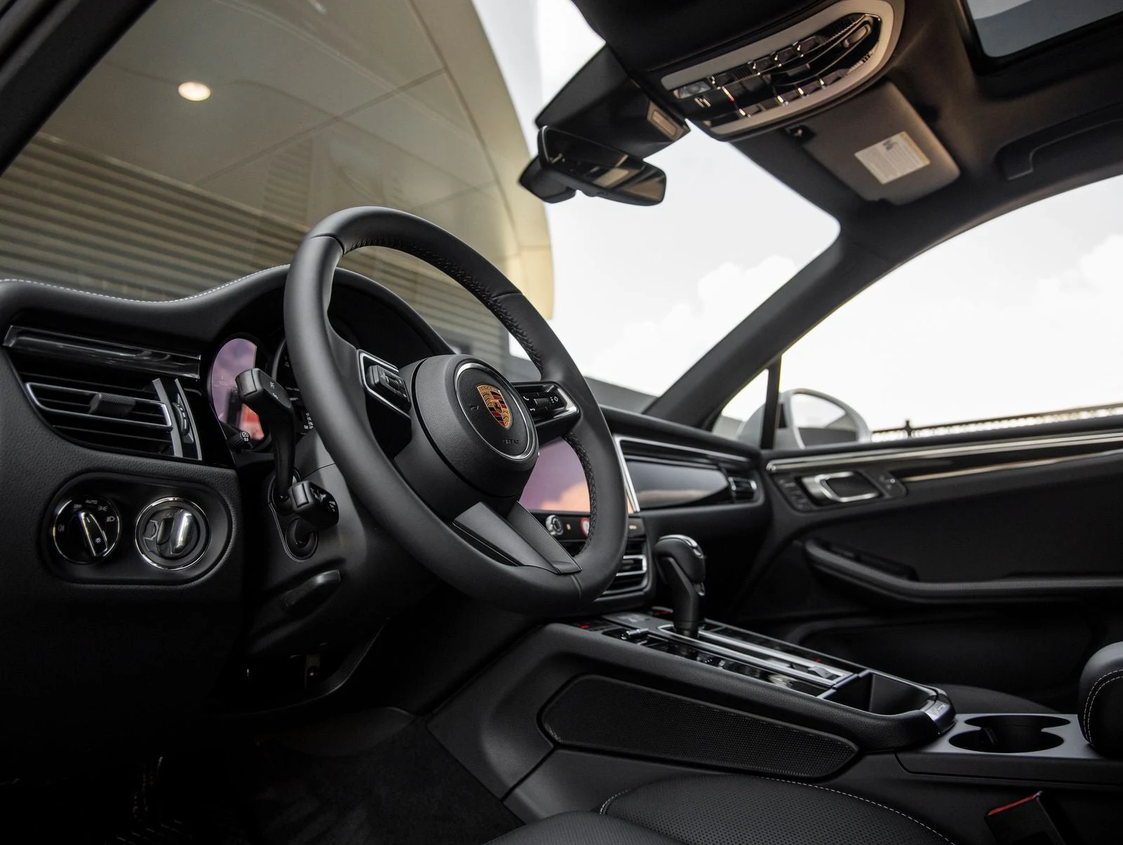 2026 Porsche Macan (95B), 4/20
