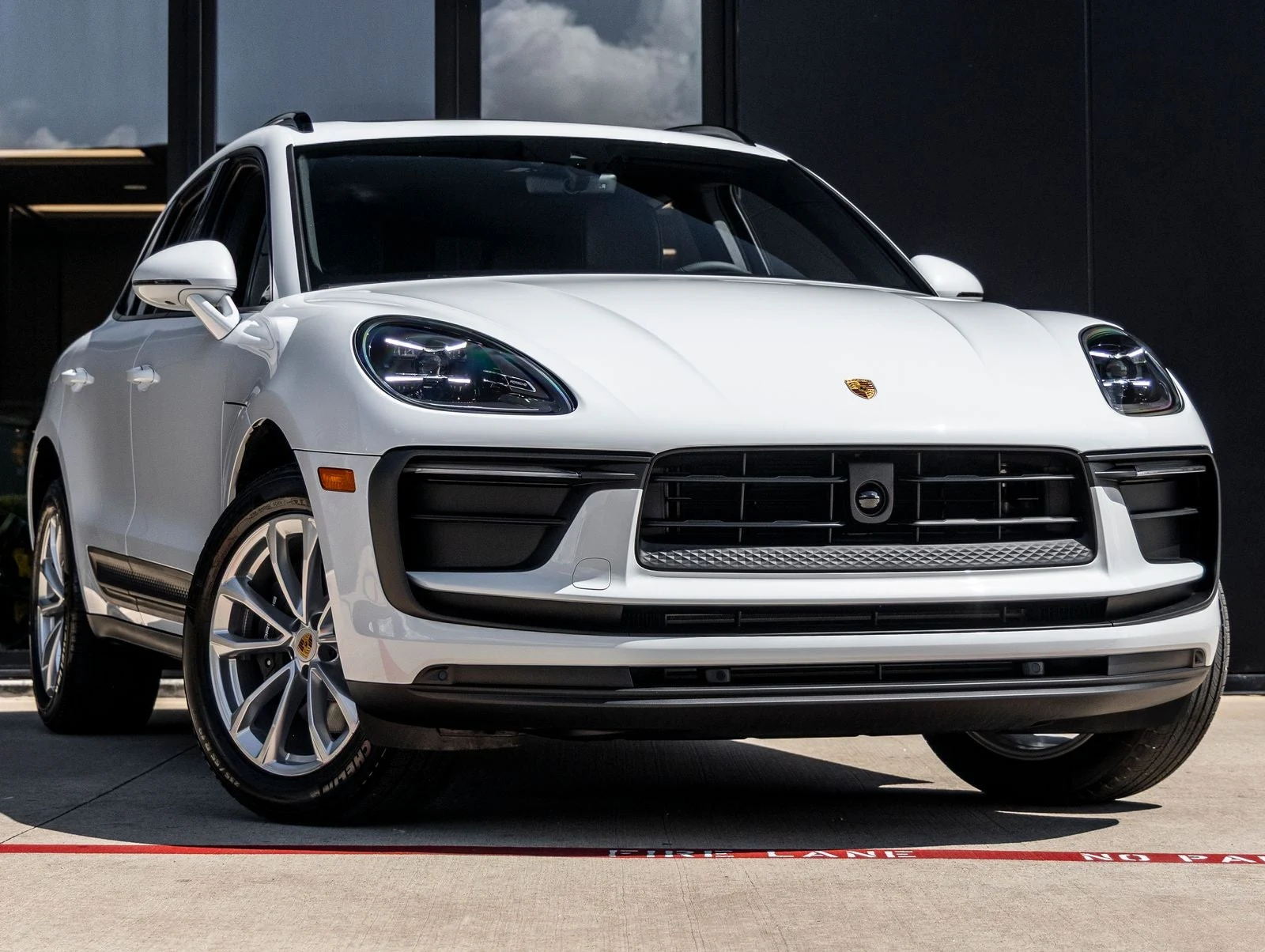 2026 Porsche Macan (95B), 6/20