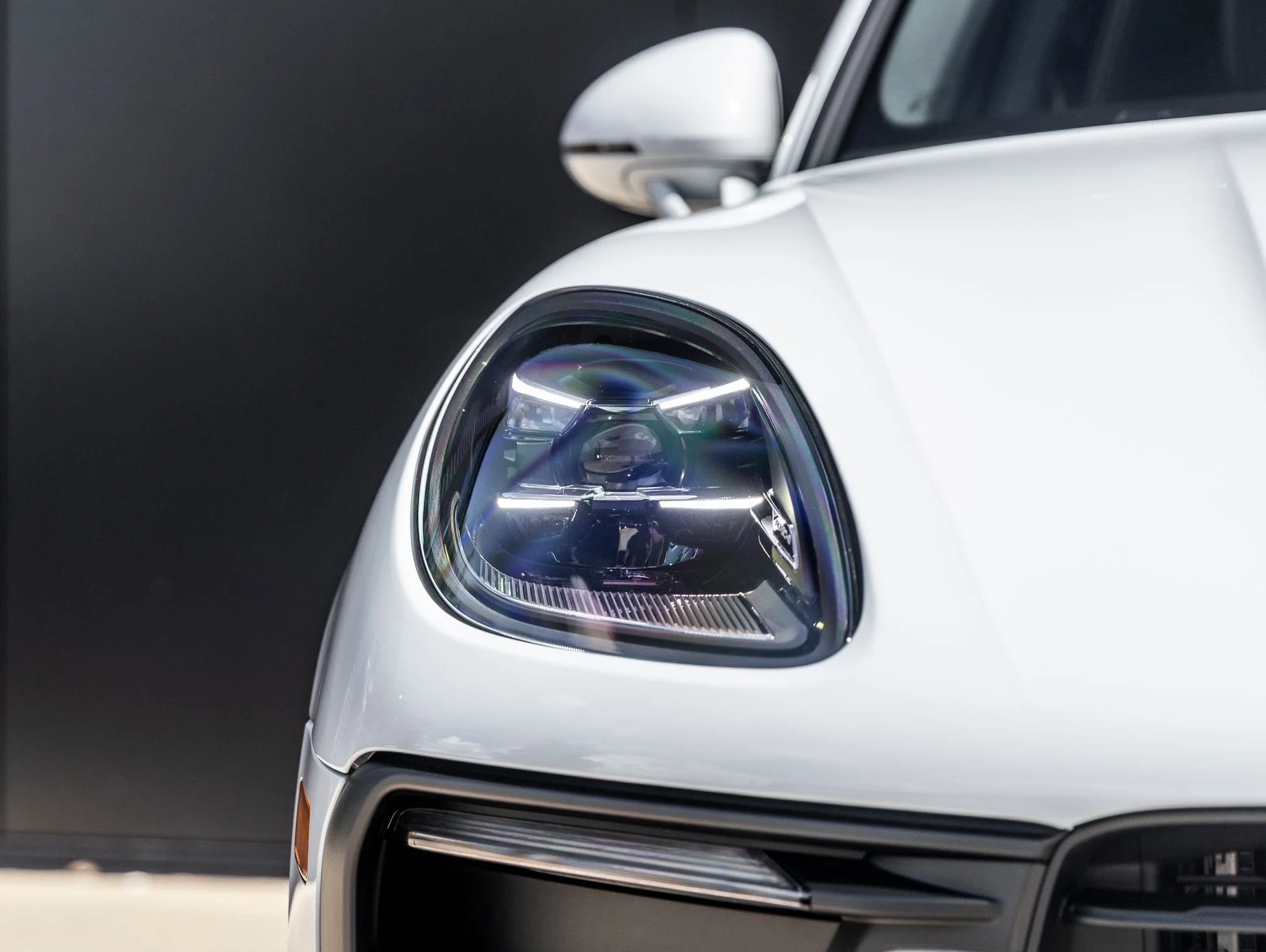 2026 Porsche Macan (95B), 18/20