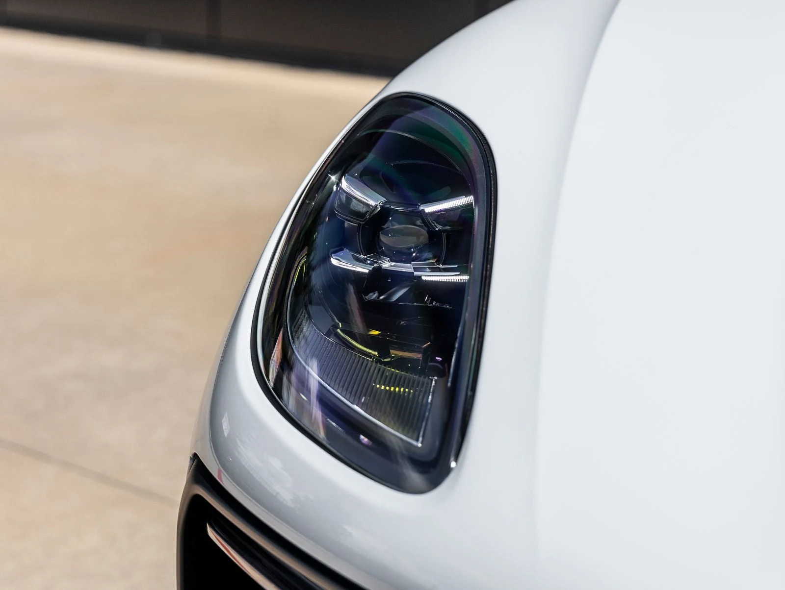 2026 Porsche Macan (95B), 19/20