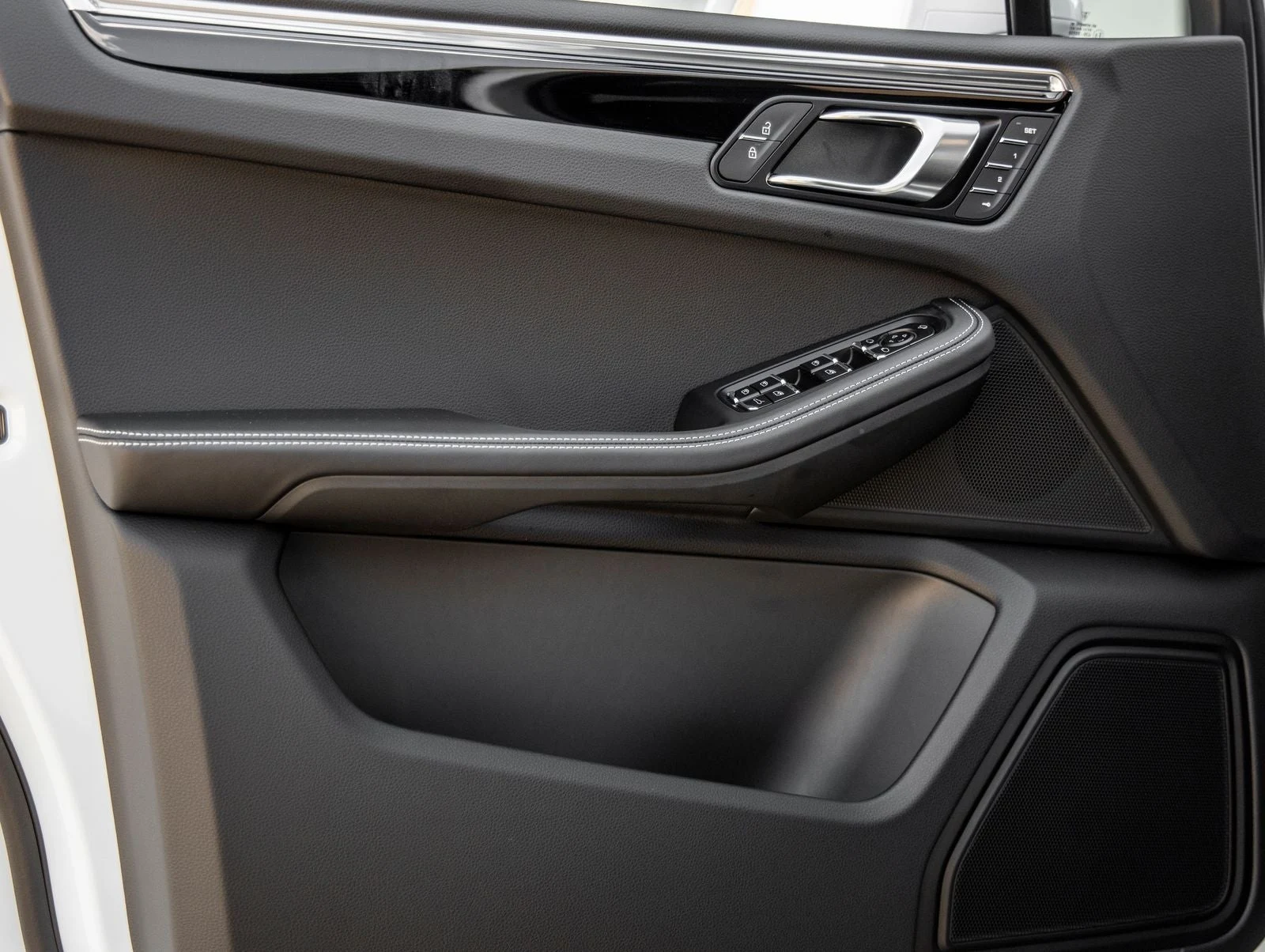 2026 Porsche Macan (95B), 20/20