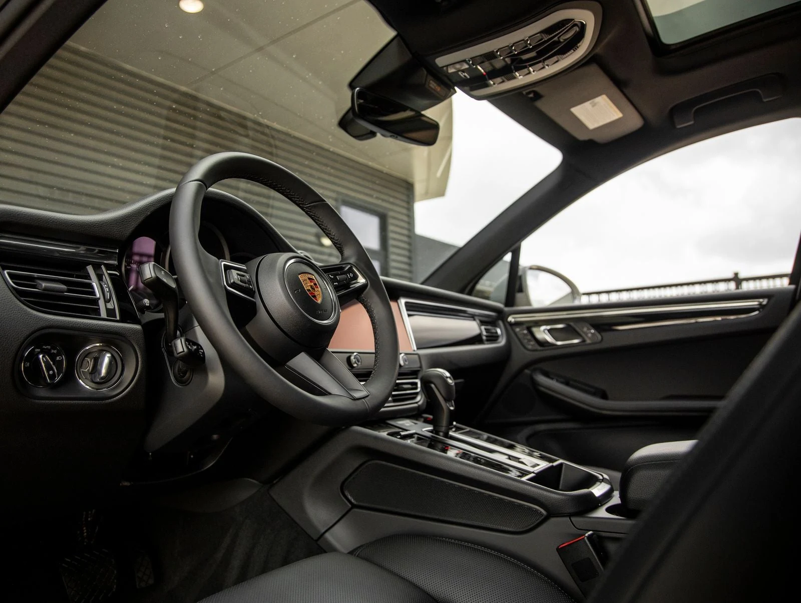 2026 Porsche Macan (95B), 4/20