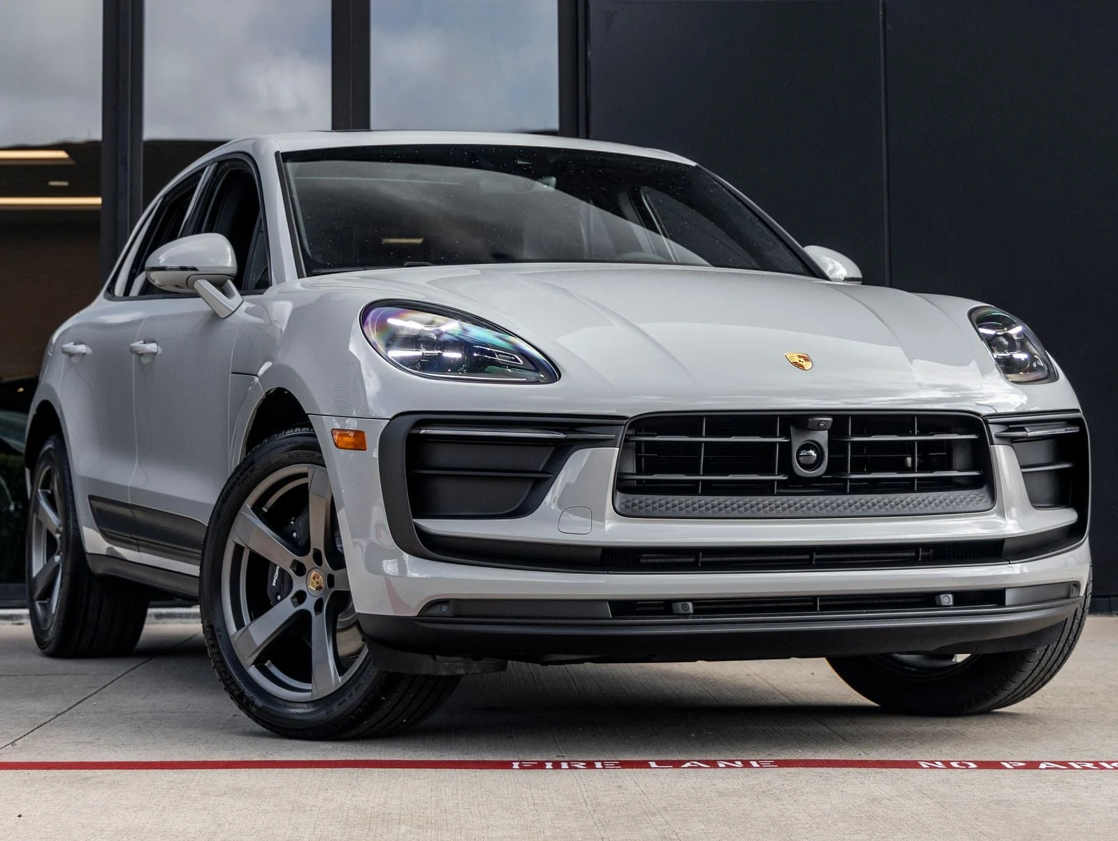 2026 Porsche Macan (95B), 6/20