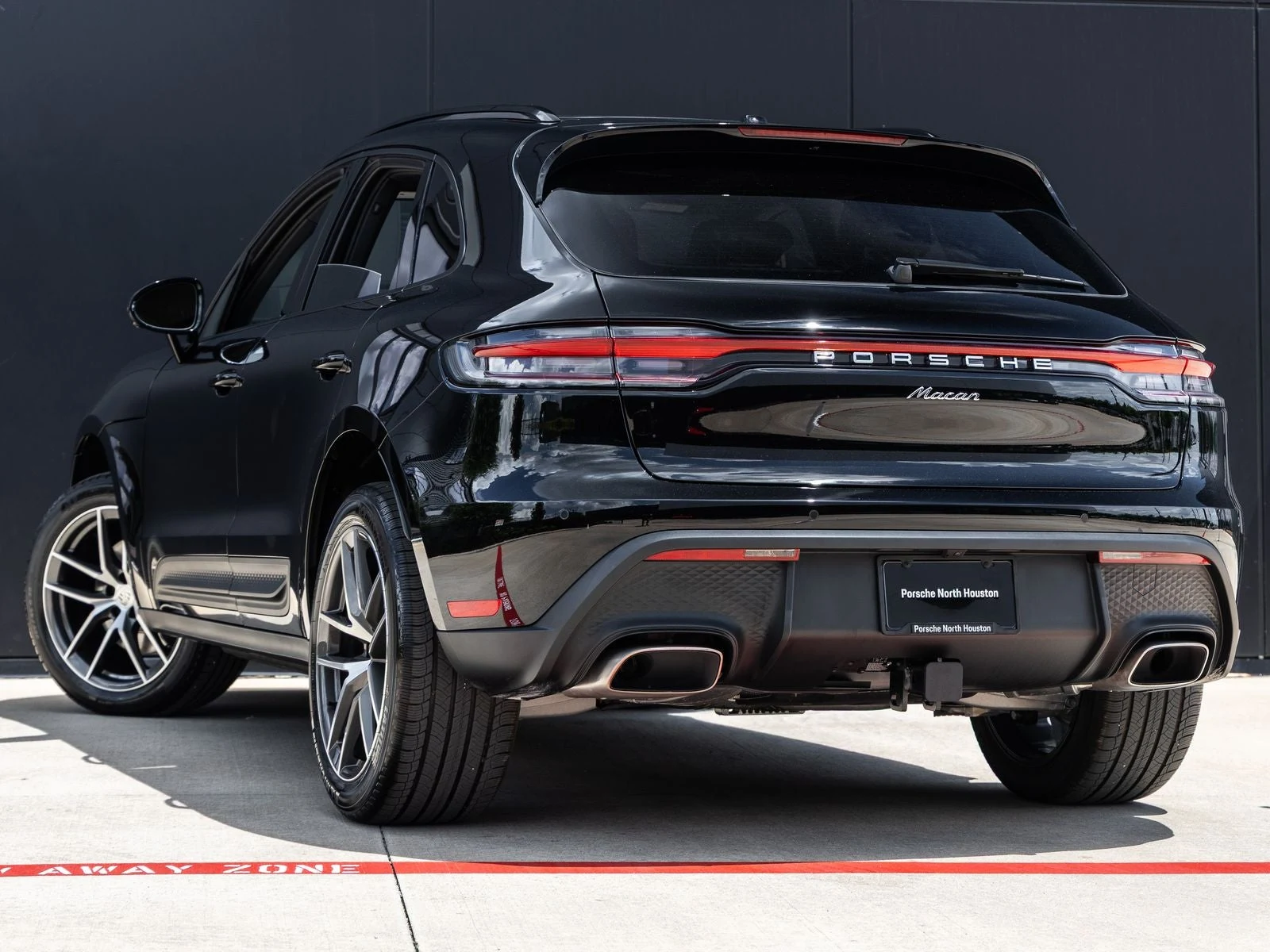 2026 Porsche Macan (95B), 3/20
