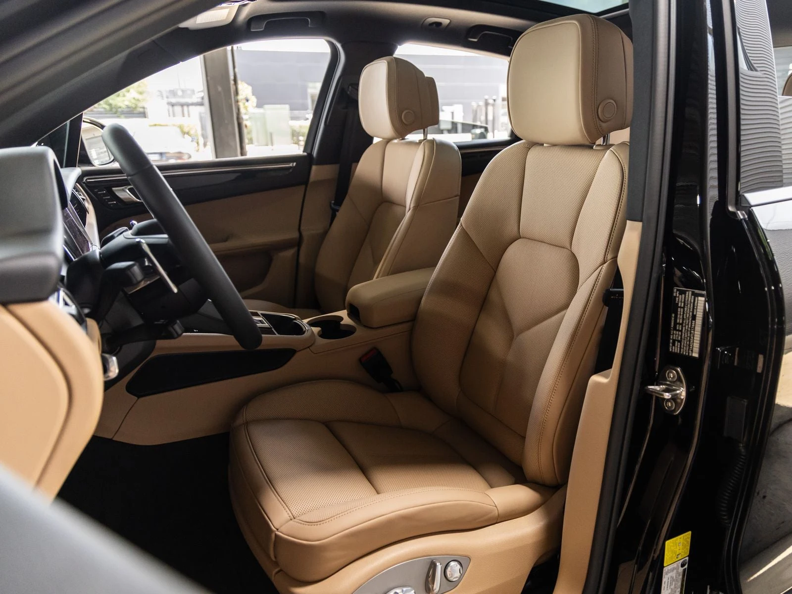 2026 Porsche Macan (95B), 5/20