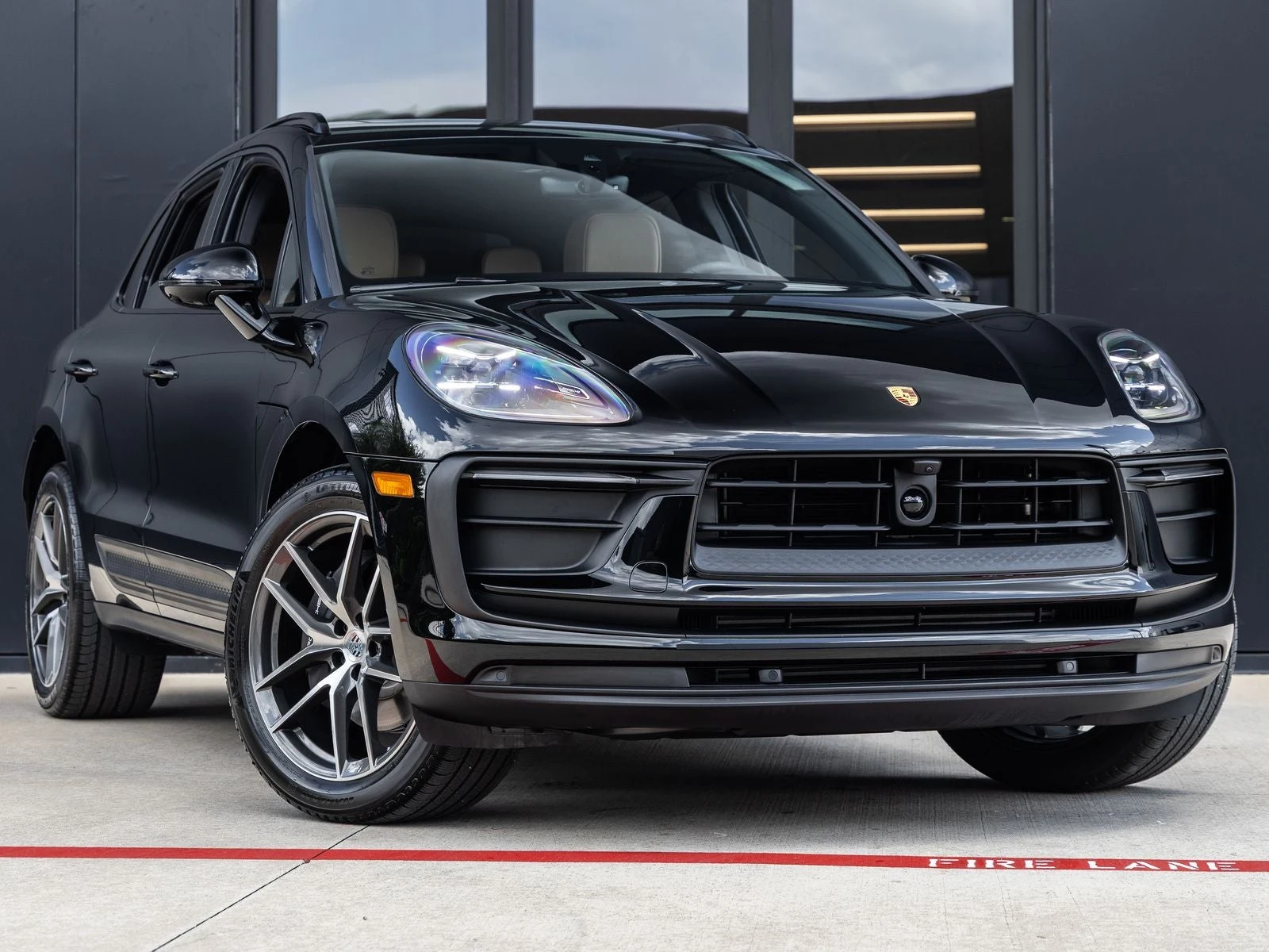 2026 Porsche Macan (95B), 6/20